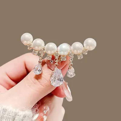 Faux Pearl & Tassel Decor Hijab Brooch